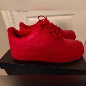 Red Nike Air Force 1
